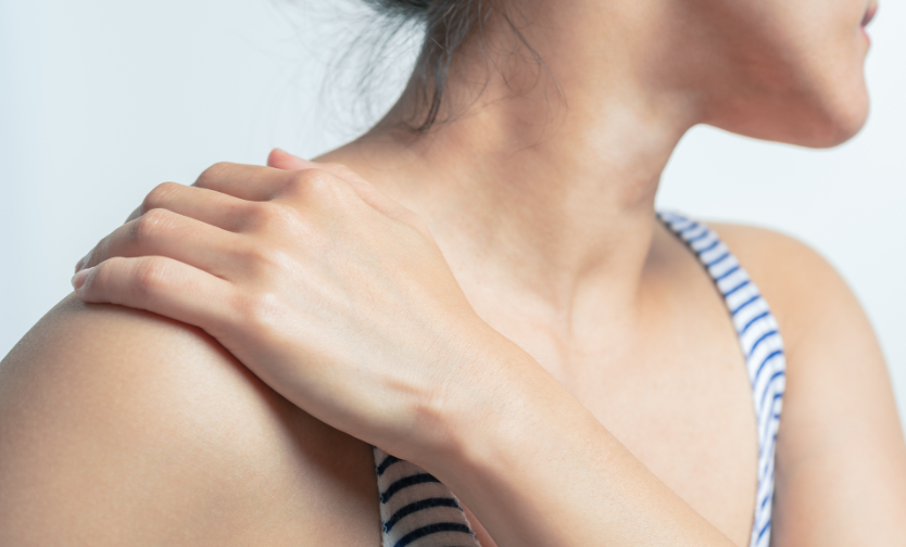 아침 뻣뻣함 관리 방법: 관절을 부드럽게 깨우는 7가지 루틴