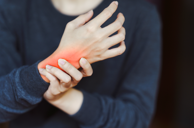 손목 보호 생활습관 일상에서 손목 부담 줄이는 법