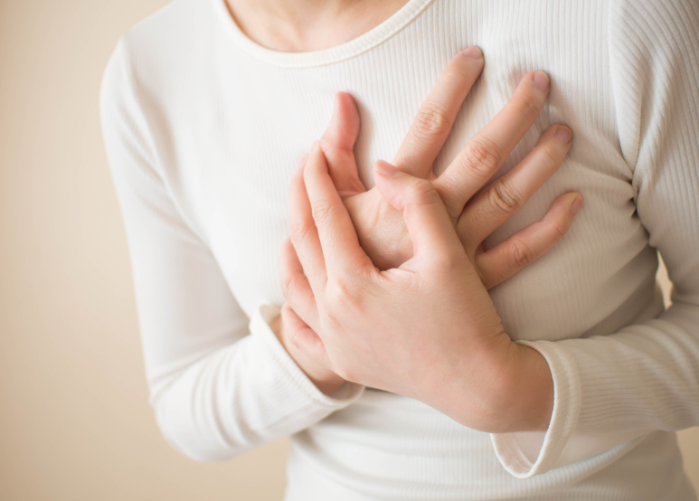 운동 중 흉부 불편감 정상 반응과 위험 신호 구분